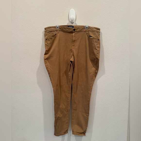 Old Navy Khaki Skinny Pants - Picture 1 of 4